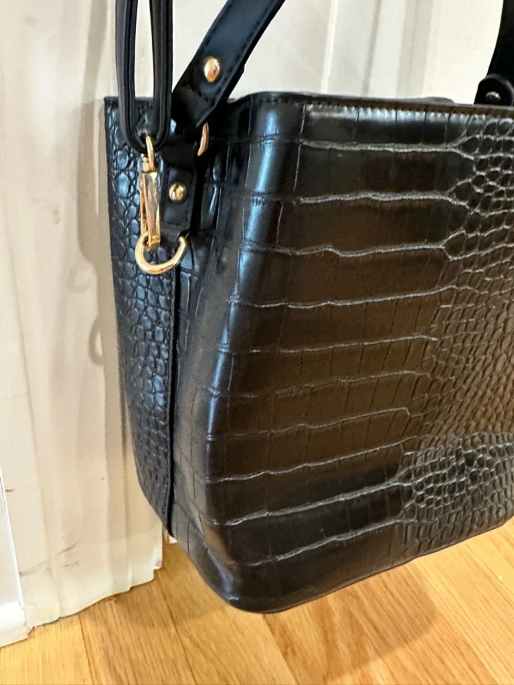 Vegan Croc-Embossed Black Top-Handle Aota Elena Bucket Bag Crossbody